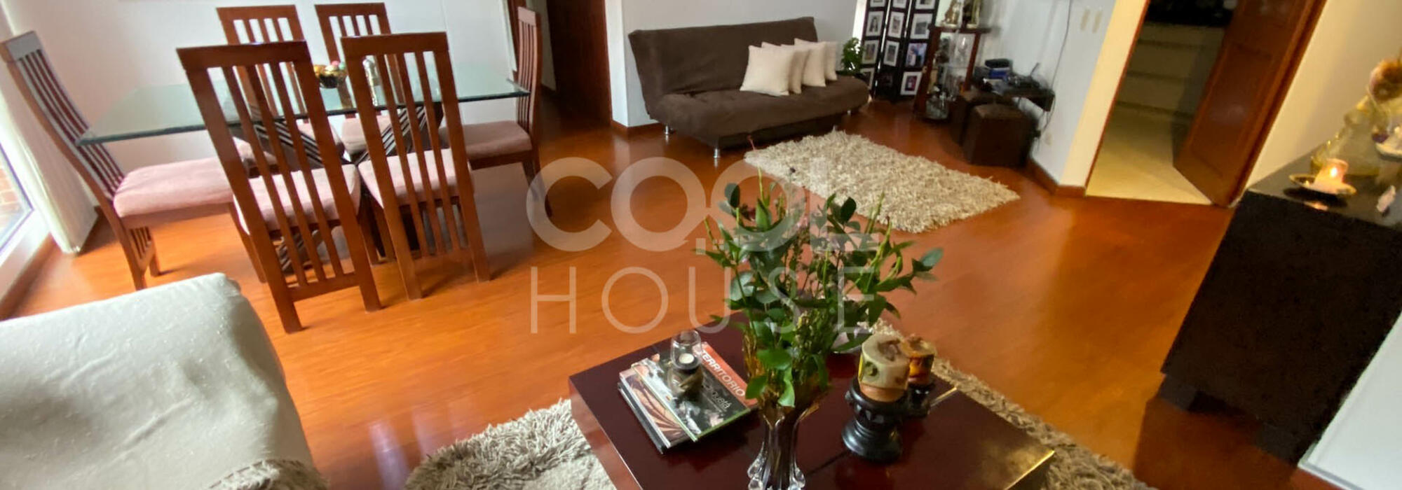 Apartamento en venta en La Alhambra