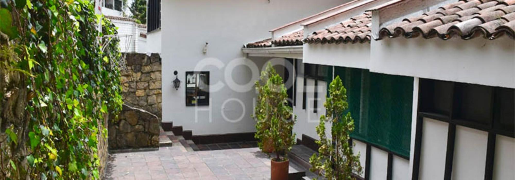 Casa con Terraza en venta o arriendo en Altos de Suba