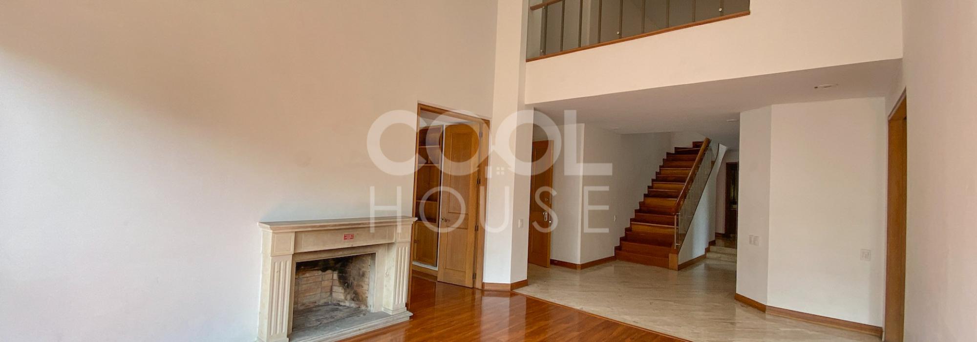 Apartamento penthouse con terraza en venta en El Retiro