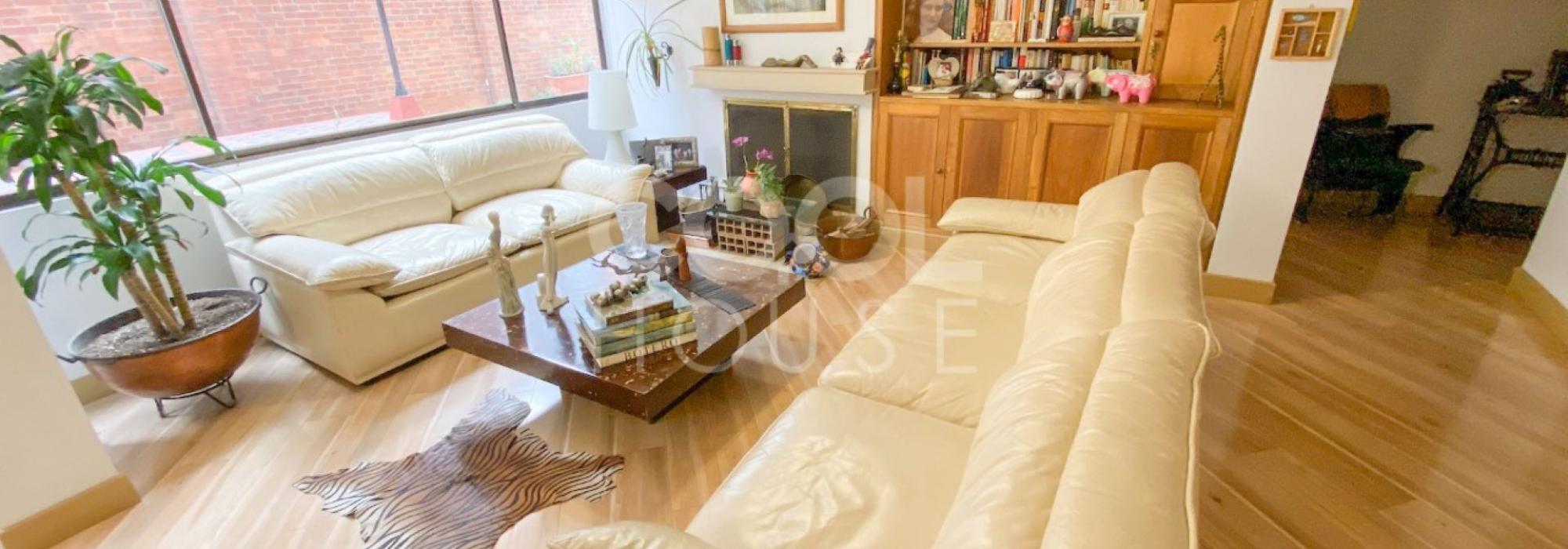 Apartamento con terraza en venta en La Carolina