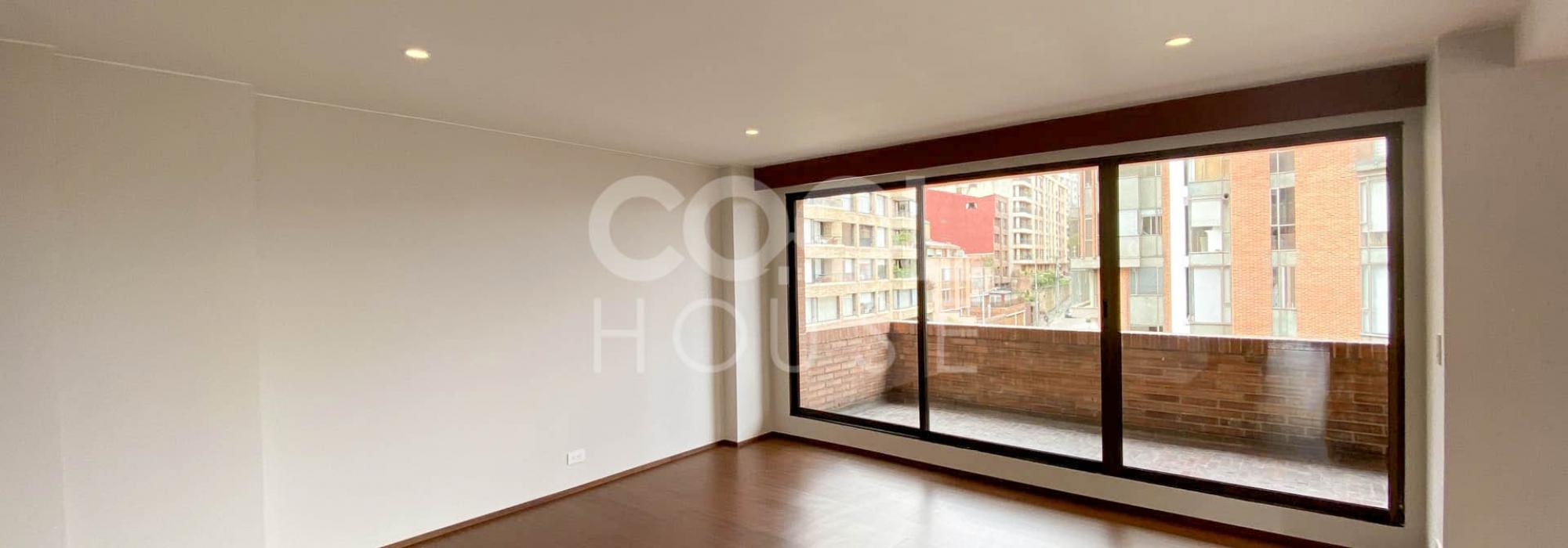 Apartamento Remodelado en venta en Los Rosales