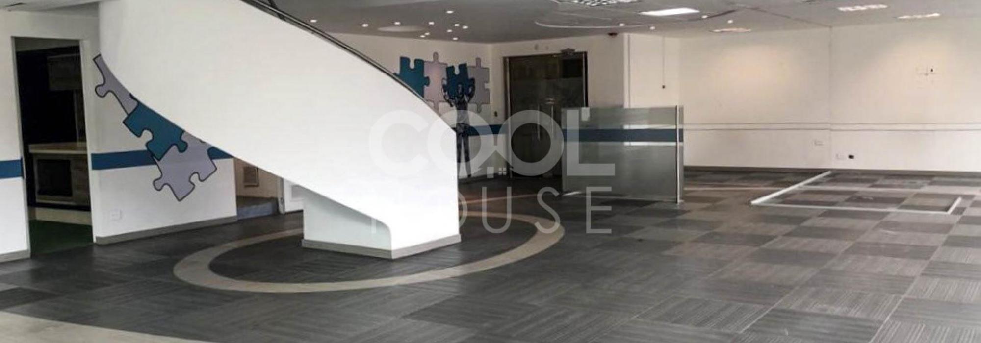 Oficina Dúplex penthouse en venta o arriendo en Edificio Parque Ejecutivo 93