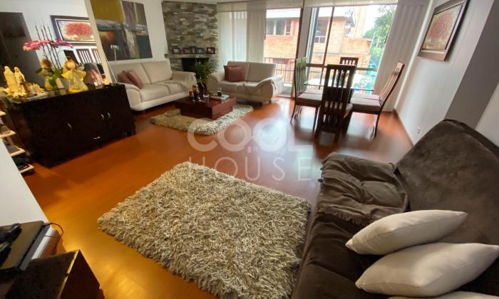Apartamento en venta en La Alhambra