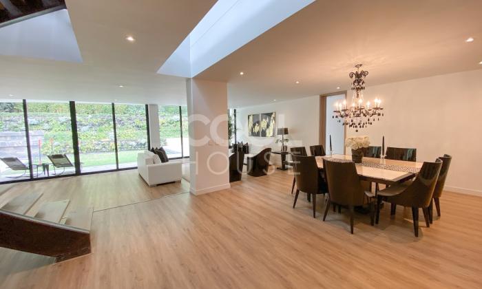 Casa con terraza en Venta en Santa Ana