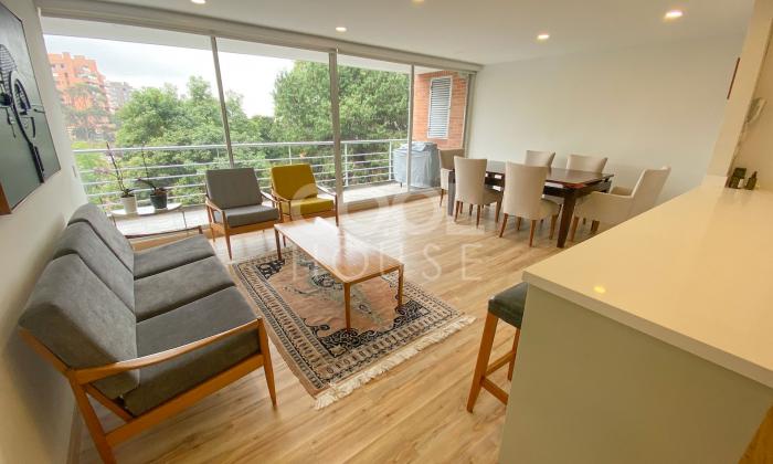 Apartamento con terraza en venta en Los Rosales