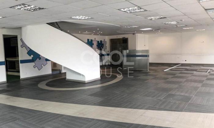 Oficina Dúplex penthouse en venta o arriendo en Edificio Parque Ejecutivo 93