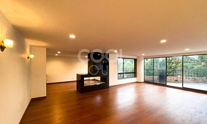 Apartamento Dúplex con terraza en arriendo en La Cabrera