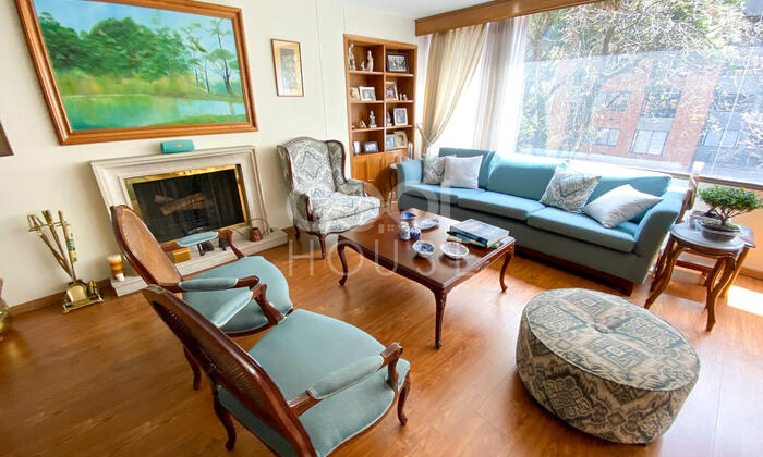 Apartamento en venta en La Cabrera