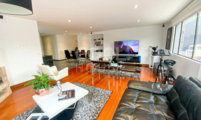 Apartamento con terraza en venta en Santa Bárbara