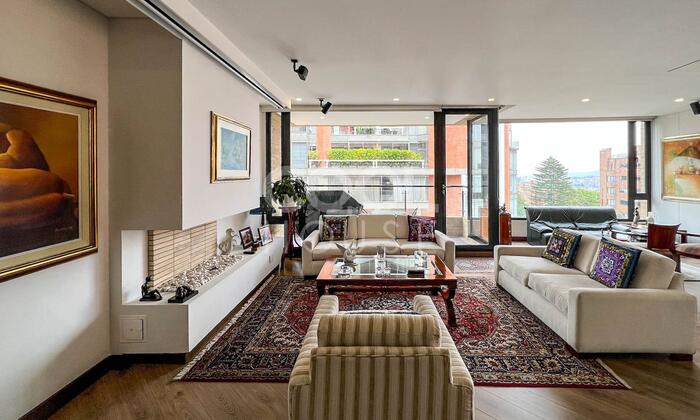 Apartamento moderno en venta Los Rosales  