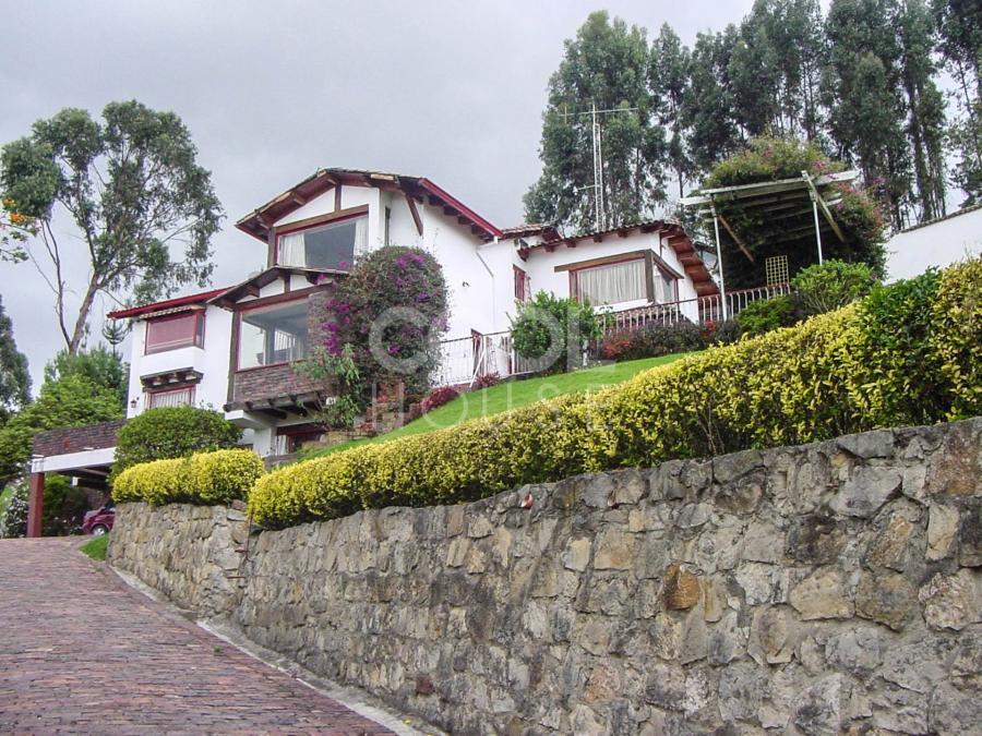 Casa Lote en venta con terraza en Altos de Suba