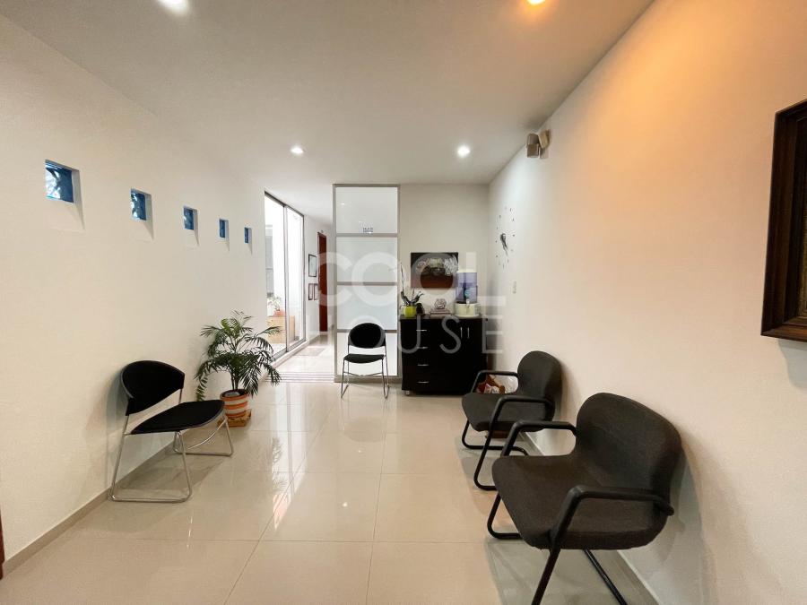 Oficina amoblada en venta en Santa Bárbara Central
