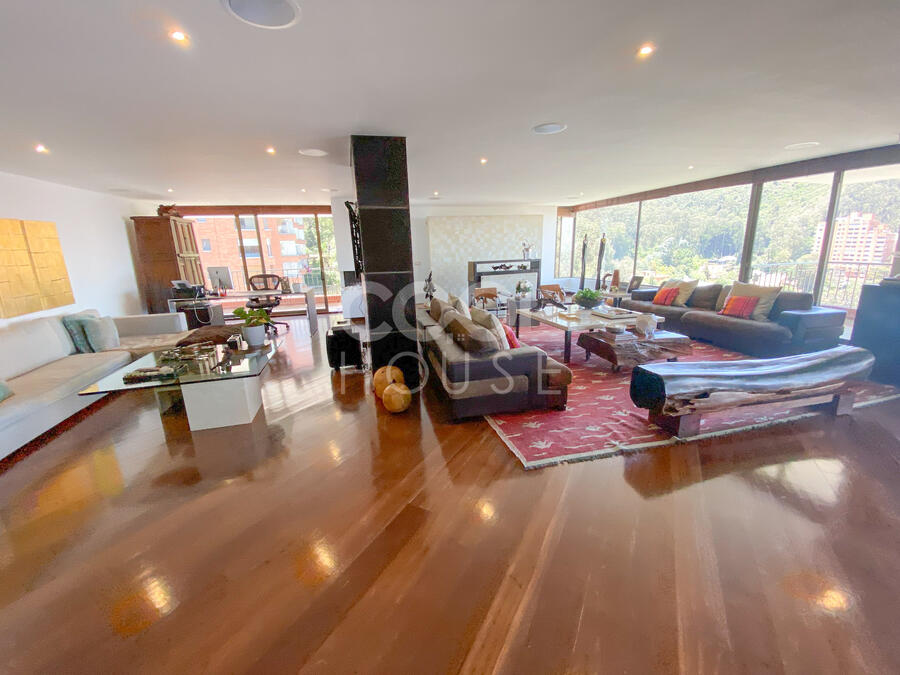 Apartamento en venta o arriendo en Chicó Alto
