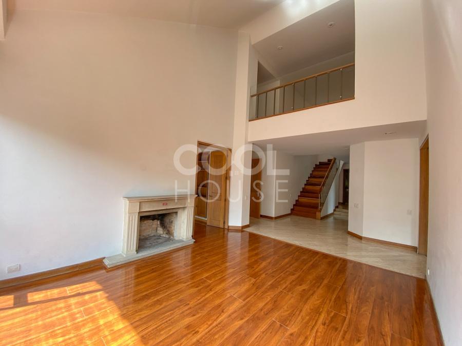 Apartamento penthouse con terraza en venta en El Retiro