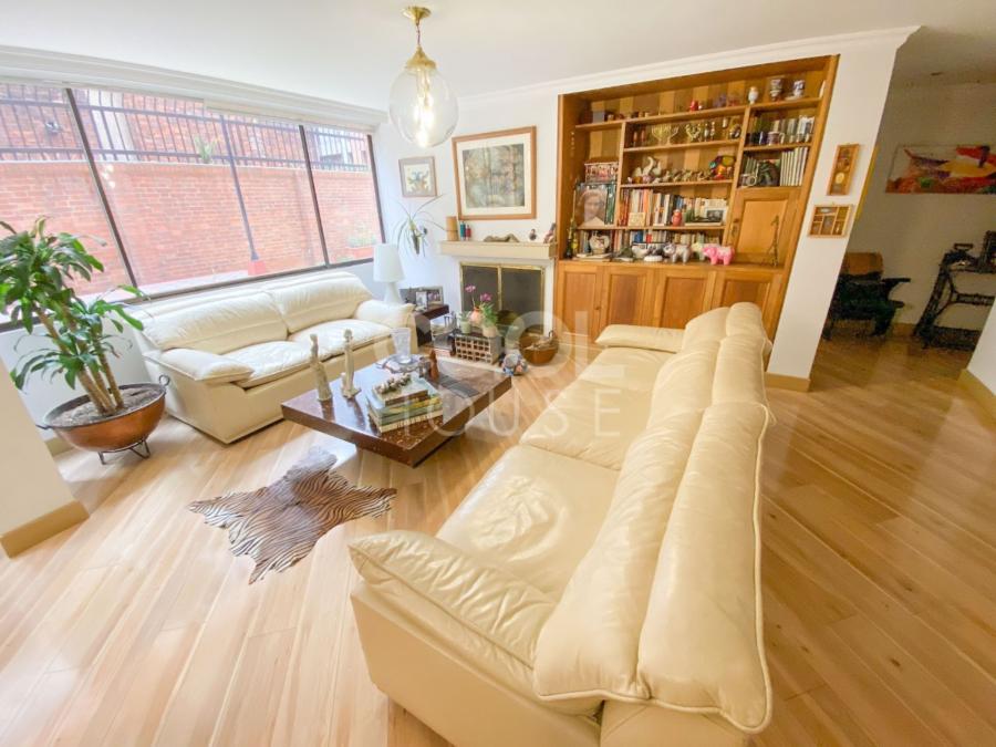 Apartamento con terraza en venta en La Carolina