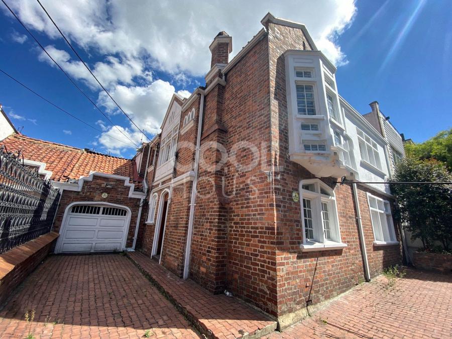Casa Oficina en arriendo en Quinta Camacho 