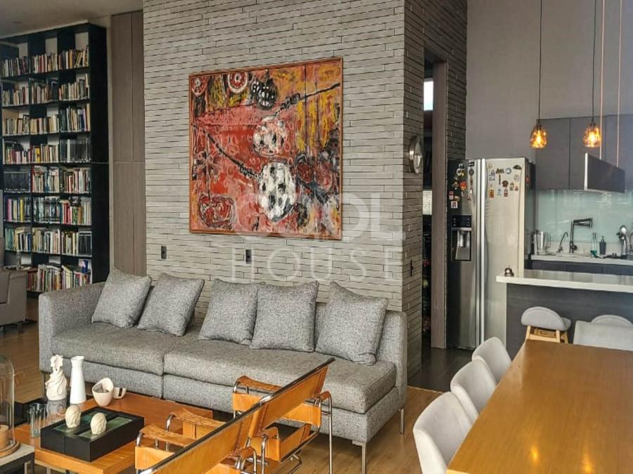 Apartamento con terraza en venta en El Poblado-Medellín