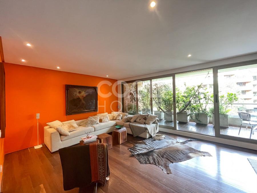 Apartamento con Terraza en venta en Los Rosales