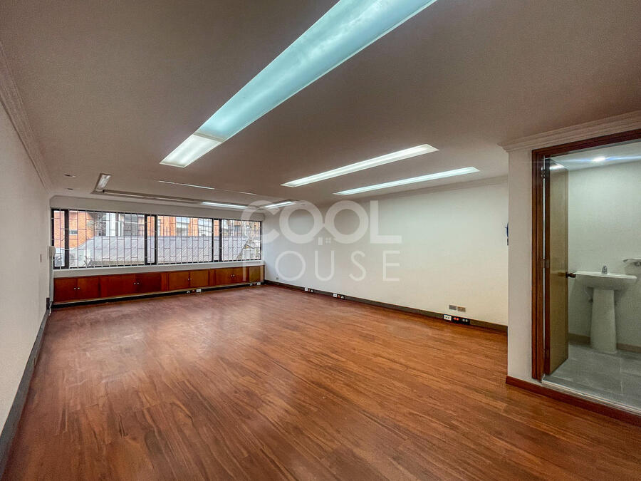 Oficina en venta o arriendo en Chicó 