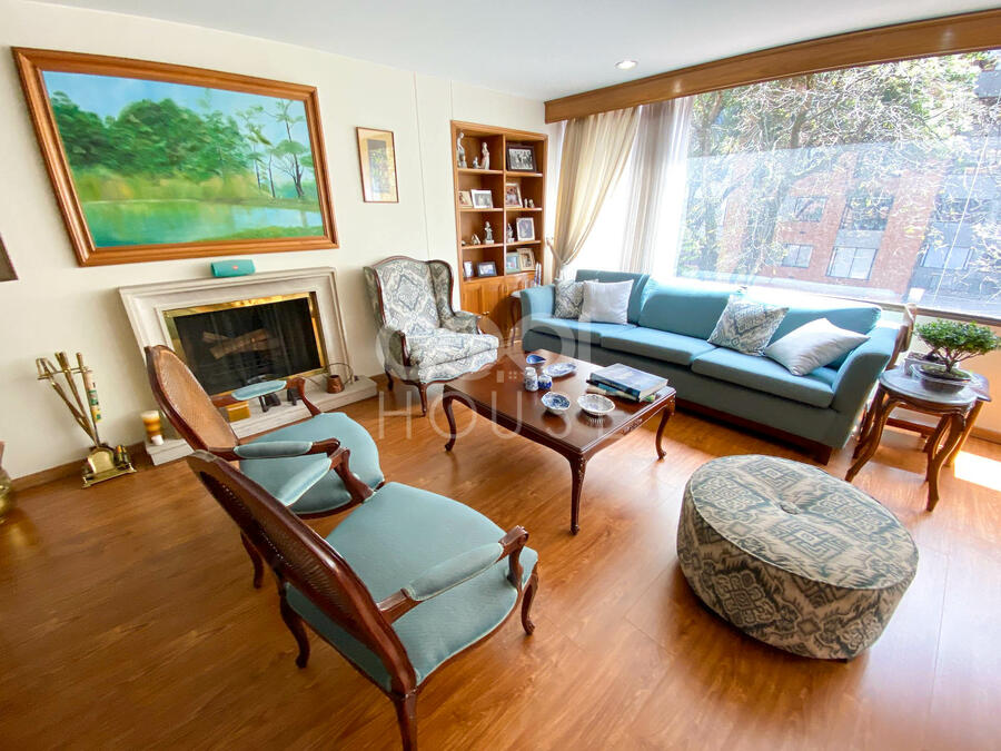 Apartamento en venta en La Cabrera