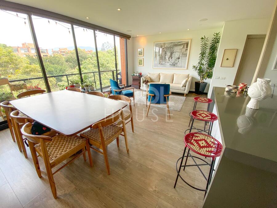 Apartamento moderno en venta con vista al parque El Virrey 