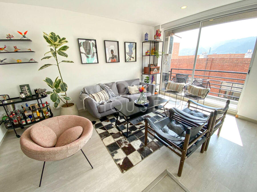 Apartamento Dúplex con terraza en venta en El Roncón Chicó
