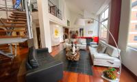 Apartamento Dúplex con terraza en venta en Chicó Central 